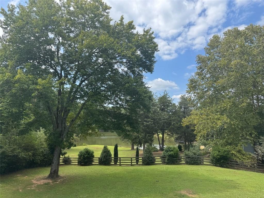 87 Carsons Creek Dr., Dawsonville, GA 30534
