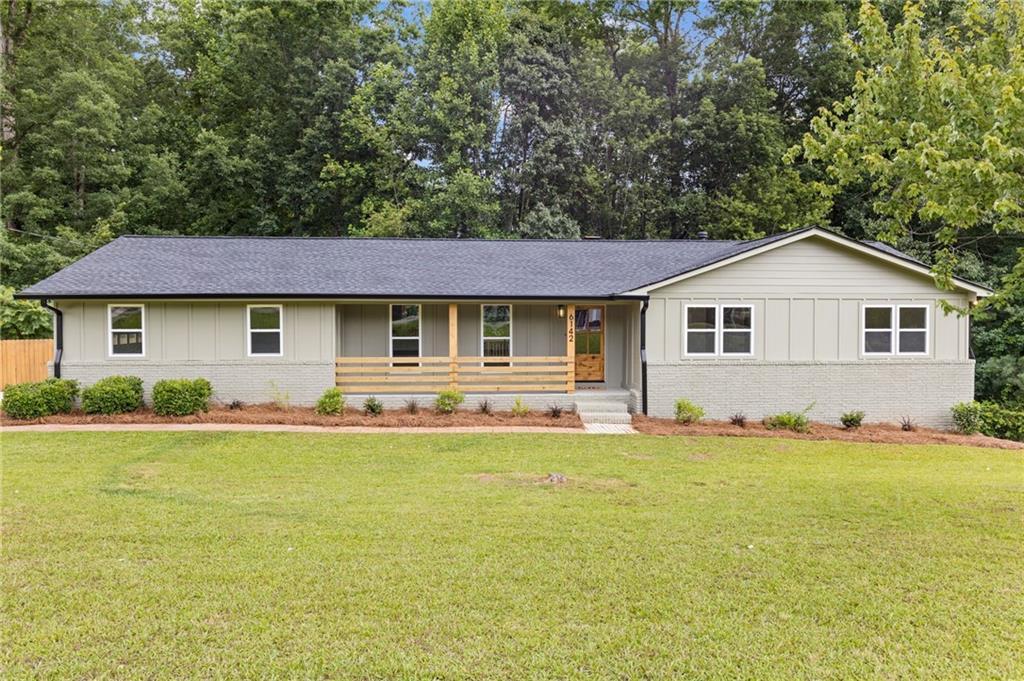 6142 Hutchins Dr., Buford, GA 30518