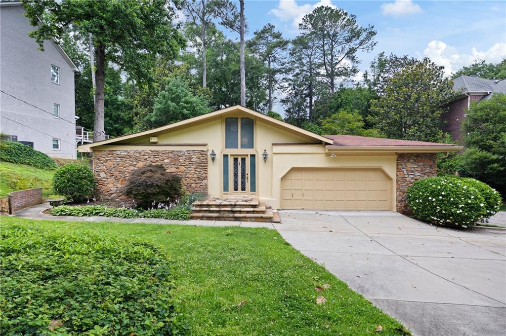 3272 Pinestream Rd., Atlanta, GA 30327