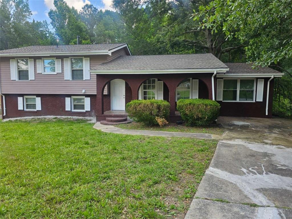 2670 Foxlair Tr., South Fulton, GA 30349