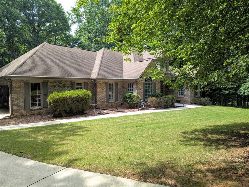 69 Fawn Ct., Hoschton, GA 30548