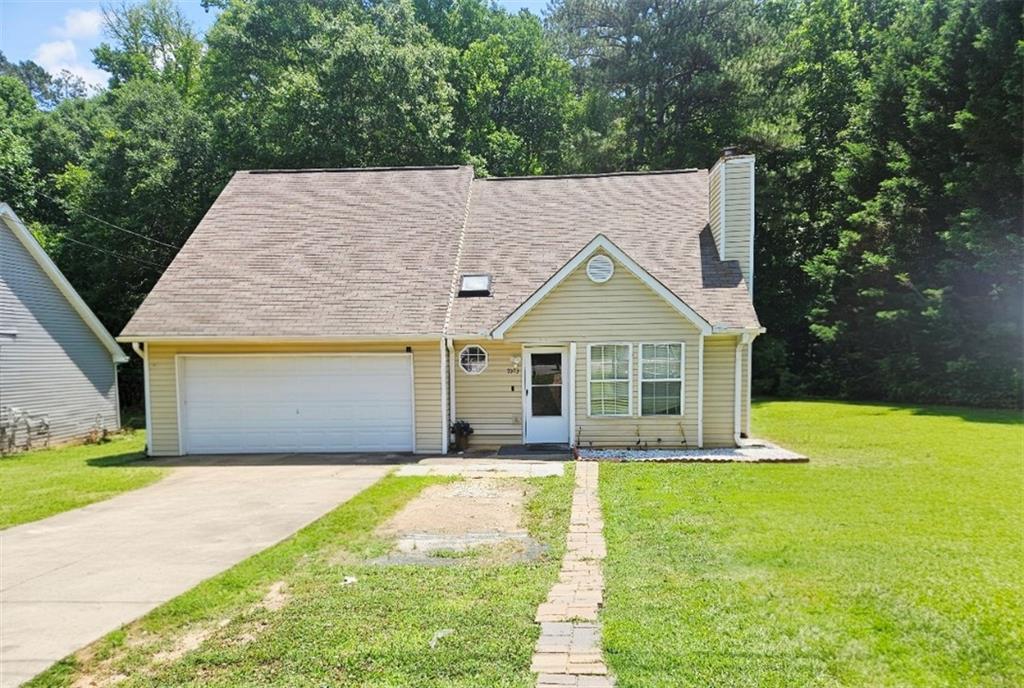 7073 Stonecreek Dr., Douglasville, GA 30134