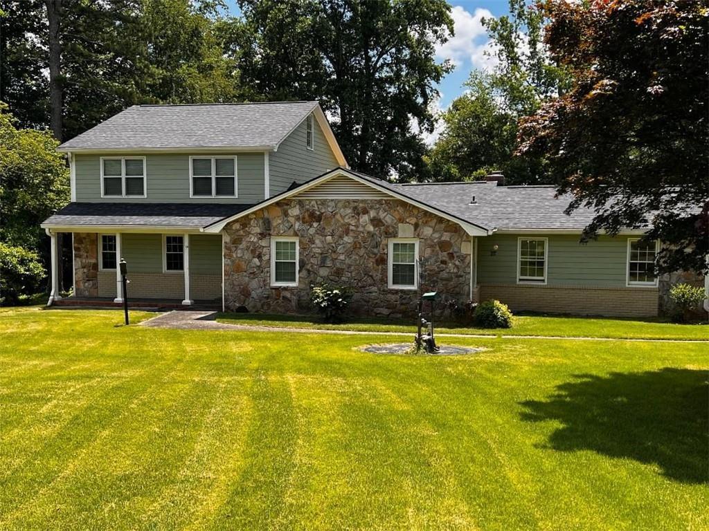 138 Ponderosa Dr., Dallas, GA 30157
