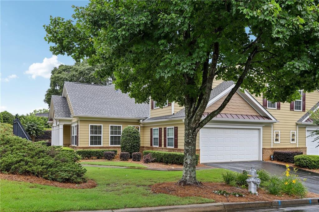 2721 Grapevine Cir. #1701, Cumming, GA 30041