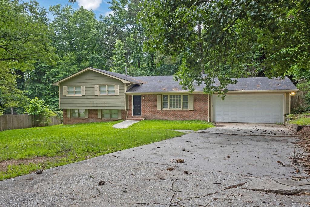 6503 Tent Valley Dr., Riverdale, GA 30296
