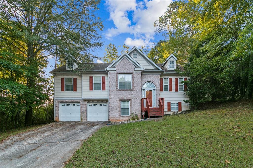 9444 Lakeview Ct., Douglasville, GA 30135