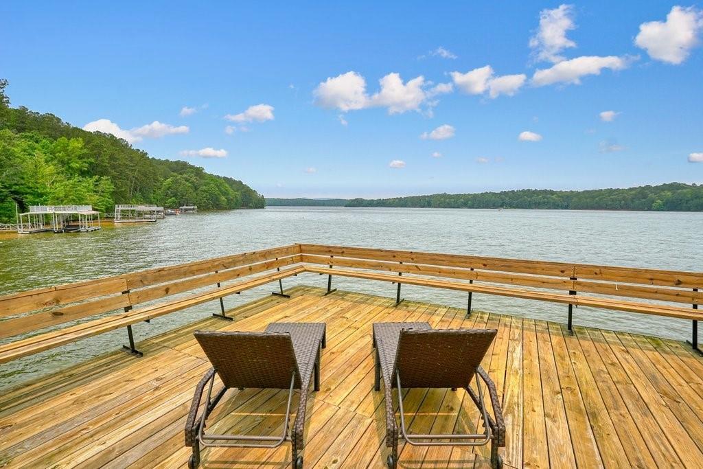 627 Apache Tr., Woodstock, GA 30189