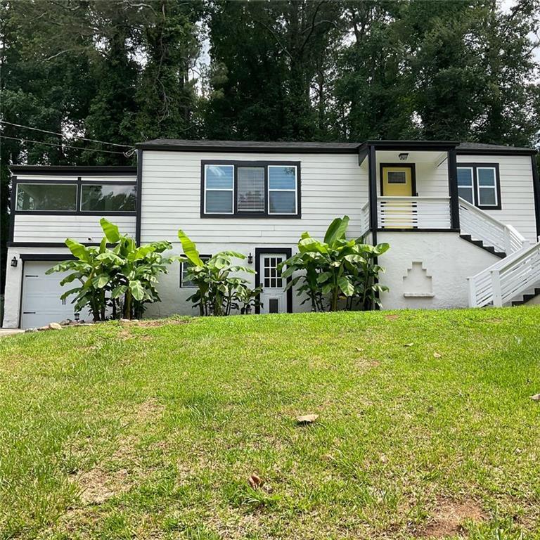 2170 Beecher Cir., Atlanta, GA 30311