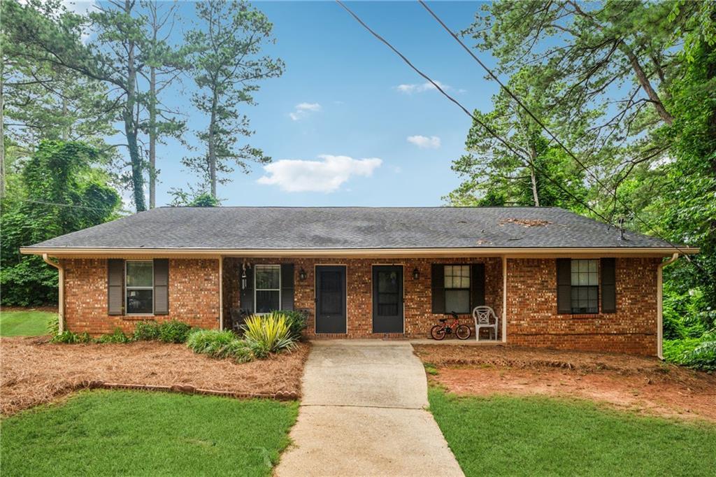 807 Charleston Ct., Lawrenceville, GA 30046