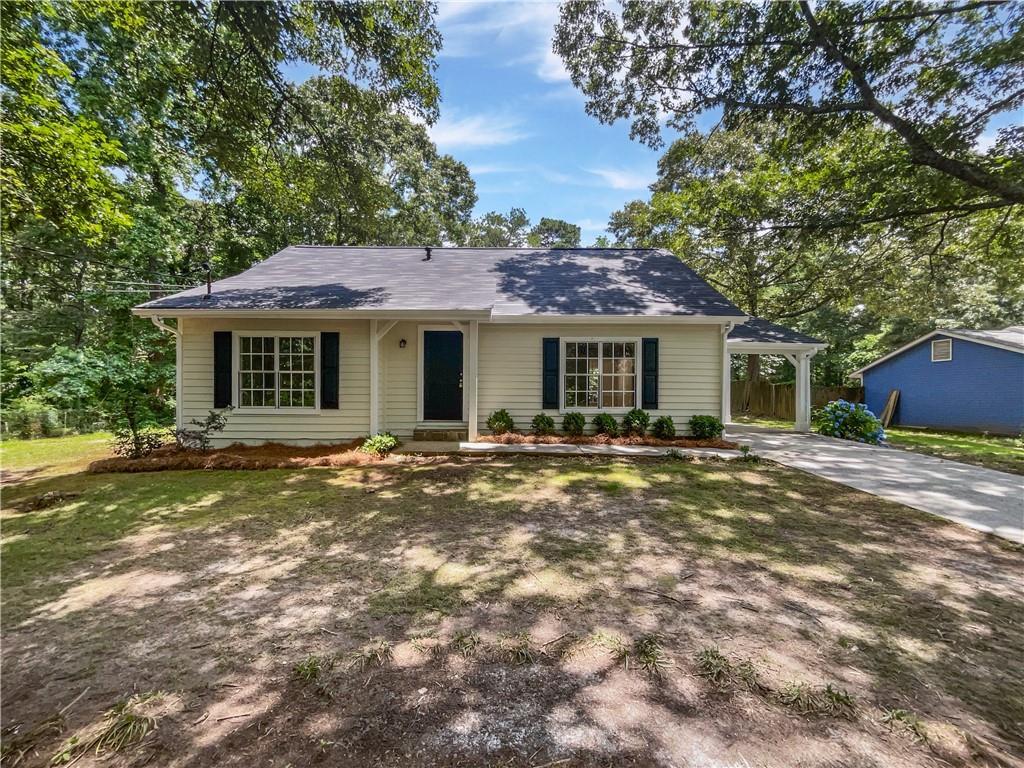 978 Monopoly Dr., Lawrenceville, GA 30046