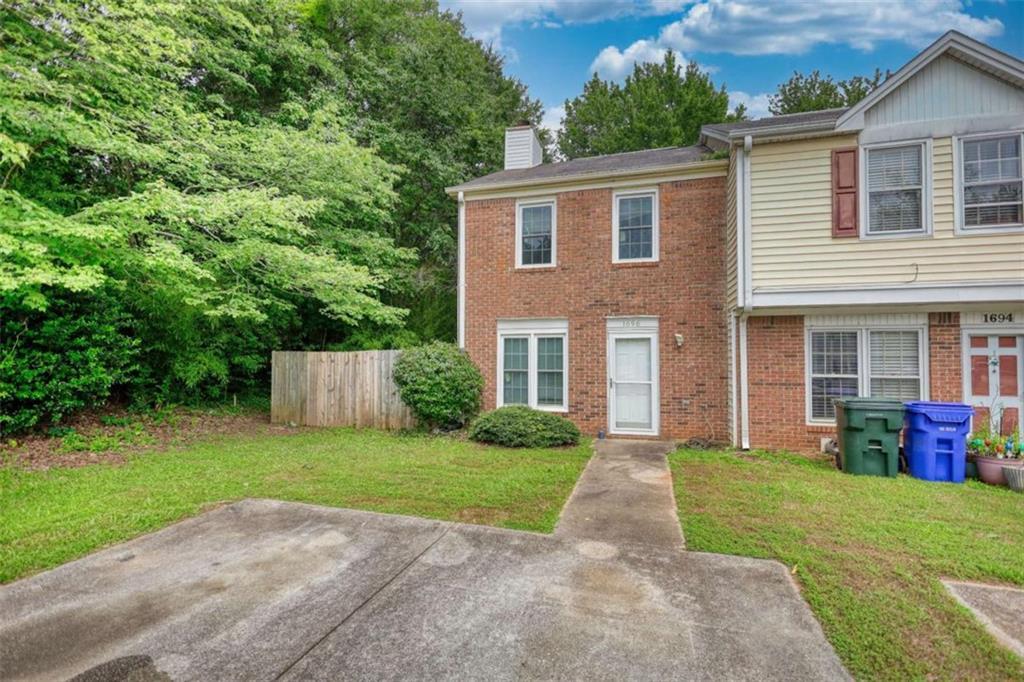1696 Hunting Creek Dr Se, Conyers, GA 30013