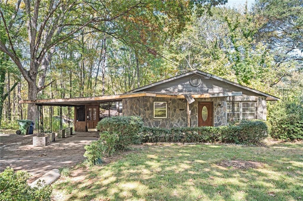 270 Bromack Dr., Atlanta, GA 30315