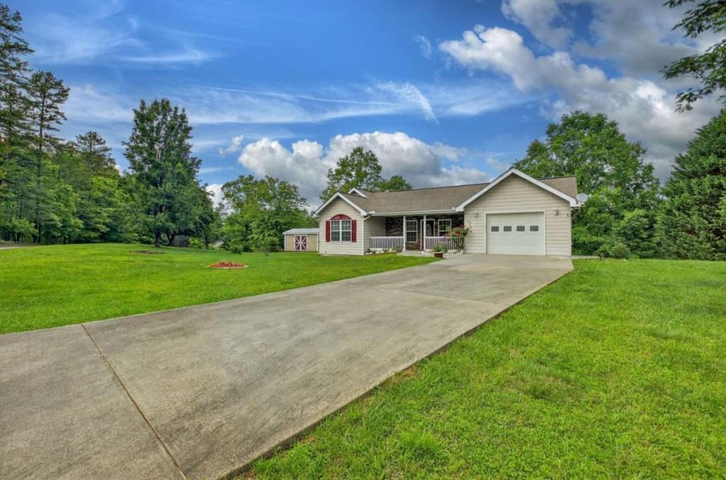 288 Walnut Hills Dr., Mineral Bluff, GA 30559