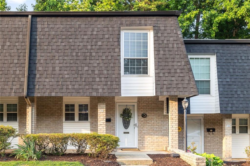 5170 Chemin De Vie, Sandy Springs, GA 30342
