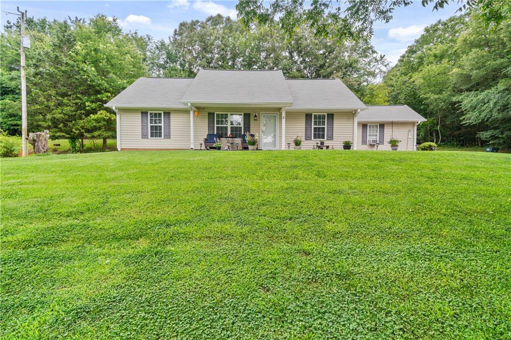 235 Tucker Hollow Rd., Calhoun, GA 30701