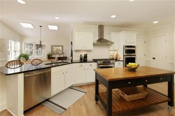 9975 Groomsbridge Rd., Johns Creek, GA 30022