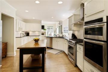 9975 Groomsbridge Rd., Johns Creek, GA 30022