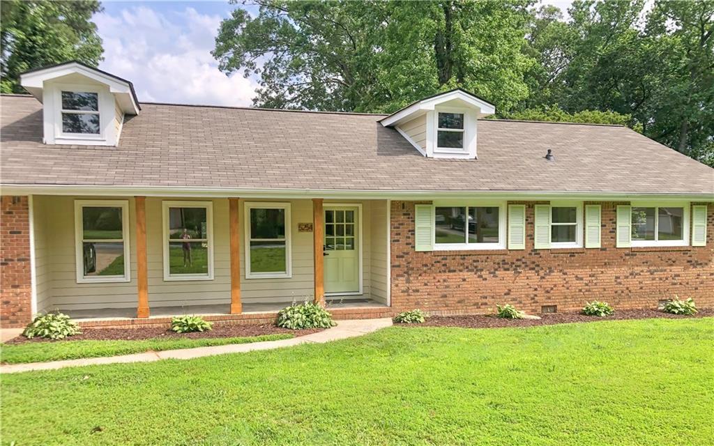 5254 Corinth Dr., Stone Mountain, GA 30087
