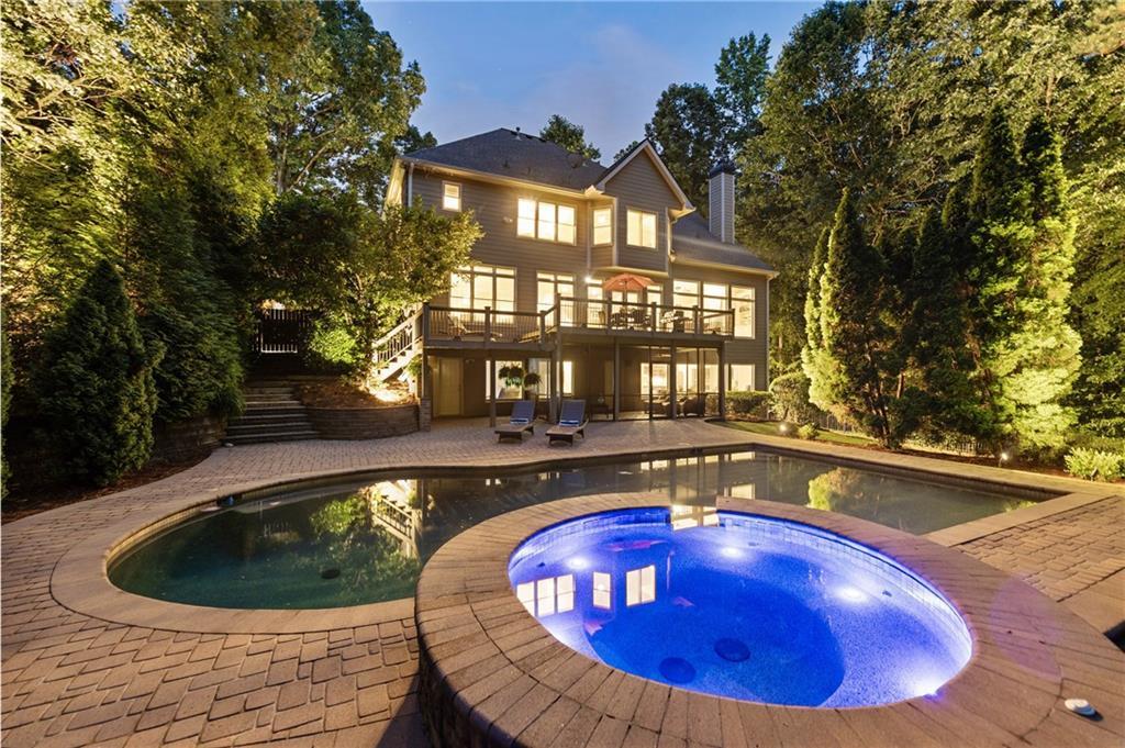 325 Taylor Glen Dr., Alpharetta, GA 30004