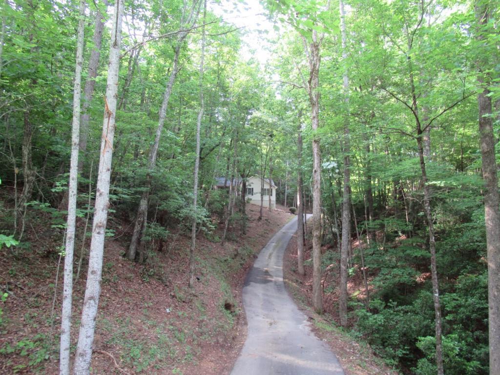 152 Royal Oaks Ln., Dahlonega, GA 30533