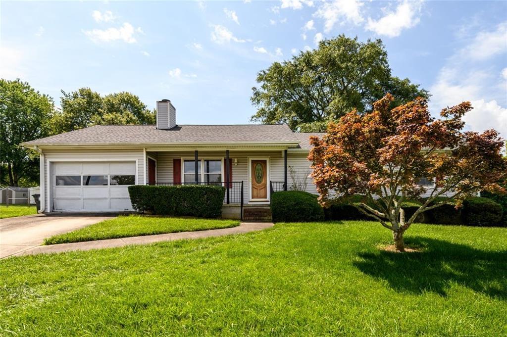 525 Watson Pl., Gainesville, GA 30501