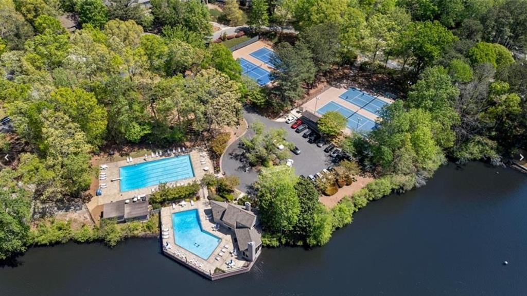 4290 Inverness Ct., Roswell, GA 30075