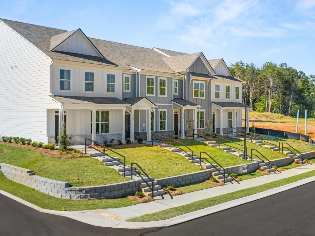 6729 Leigh St., Flowery Branch, GA 30542