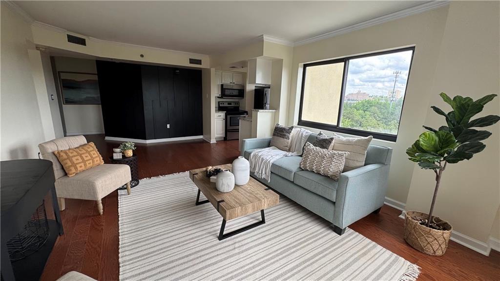 795 Hammond Dr. #808, Sandy Springs, GA 30328