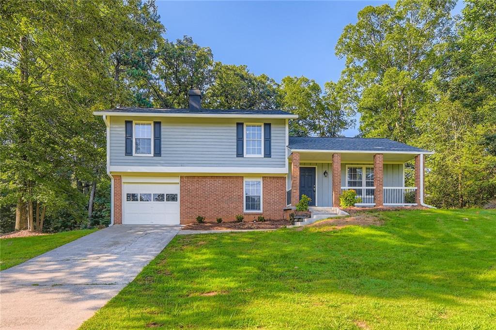 2365 Rock Hollow Dr., Conley, GA 30288