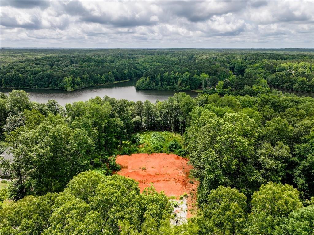 12396 Edgewater Dr., Hampton, GA 30228