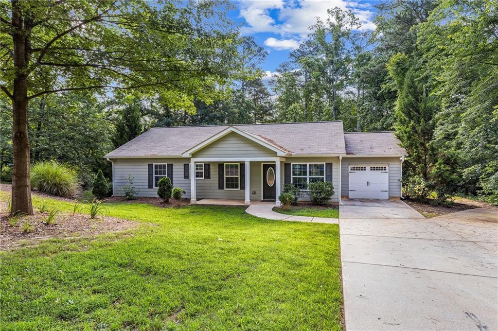 5706 Forest Pl., Acworth, GA 30102