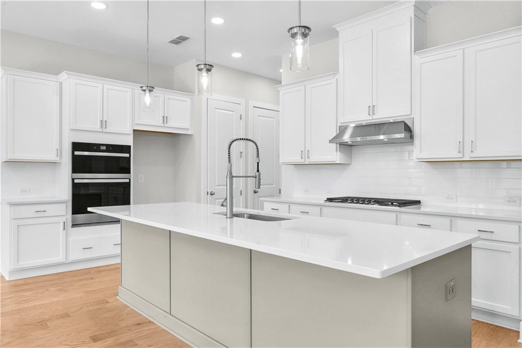 1915 Redfield Dr., Marietta, GA 30066