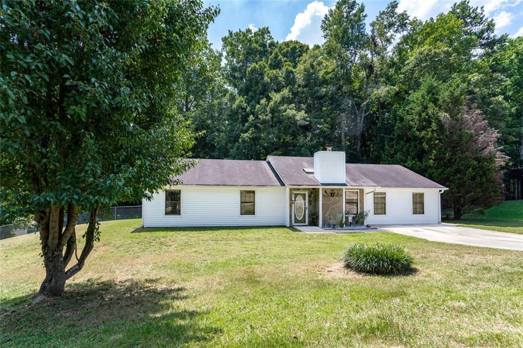 3385 Huntington Ct., Douglasville, GA 30134