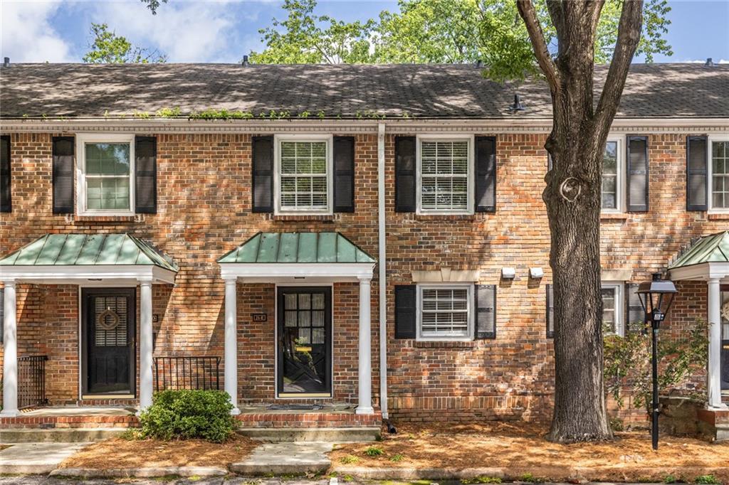6700 Roswell Rd. #21E, Sandy Springs, GA 30328