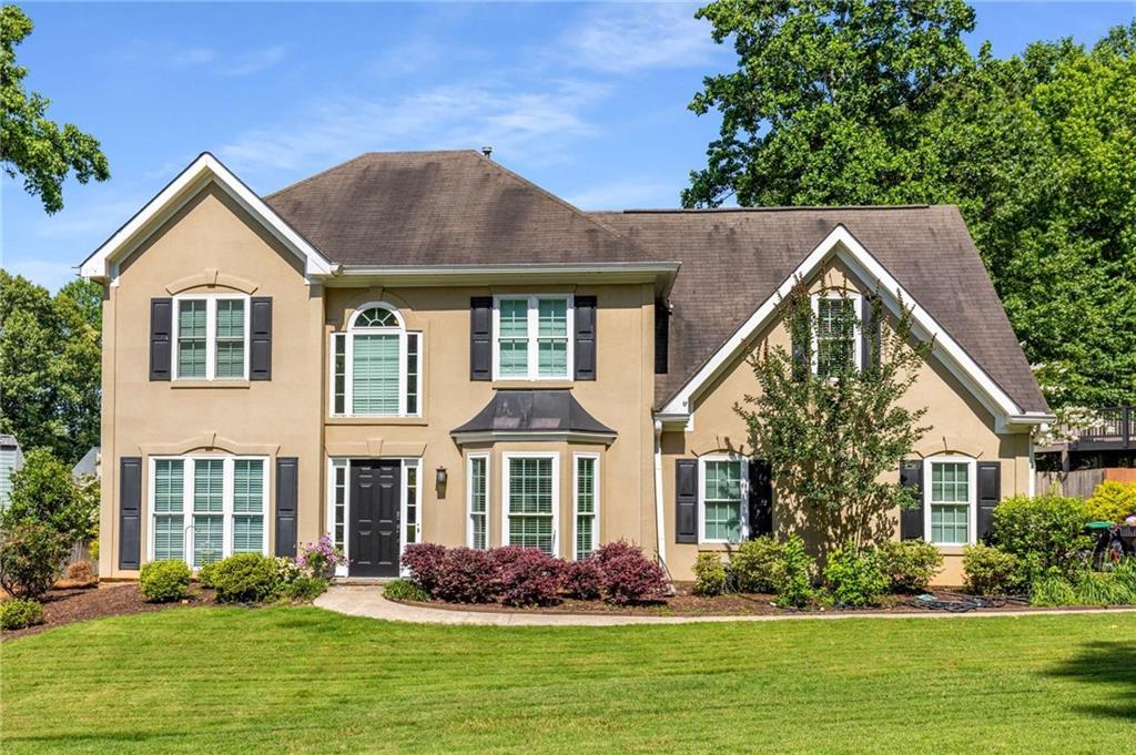 4913 Farm Valley Dr., Woodstock, GA 30188