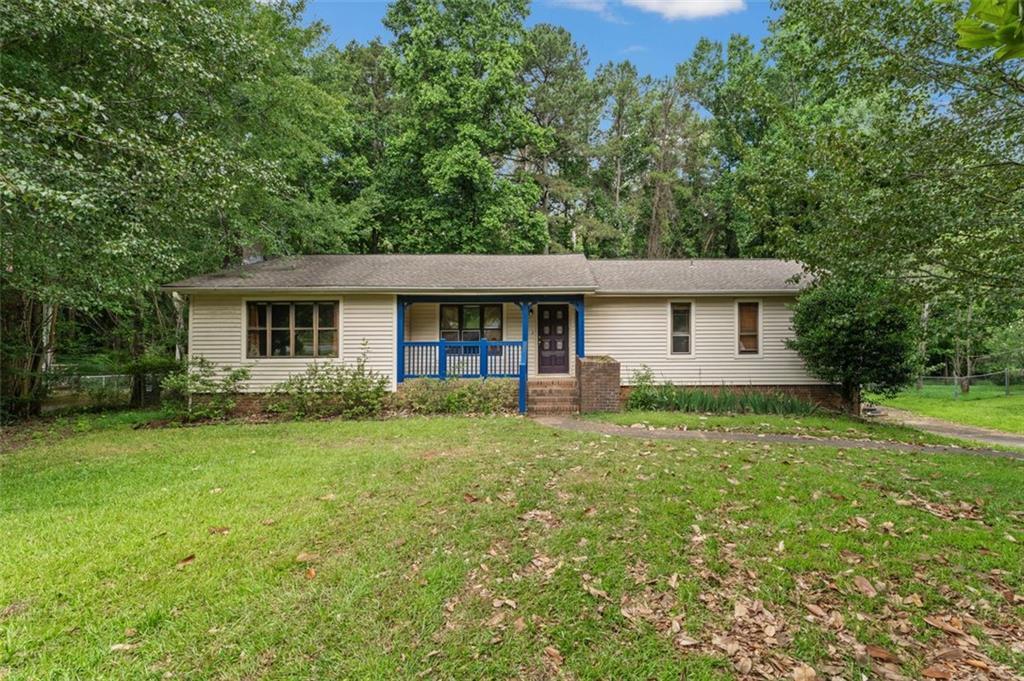 137 Trickum Hills Dr., Woodstock, GA 30188