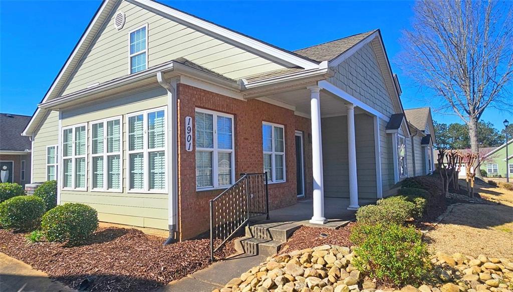 1901 Commonwealth Cir., Newnan, GA 30263
