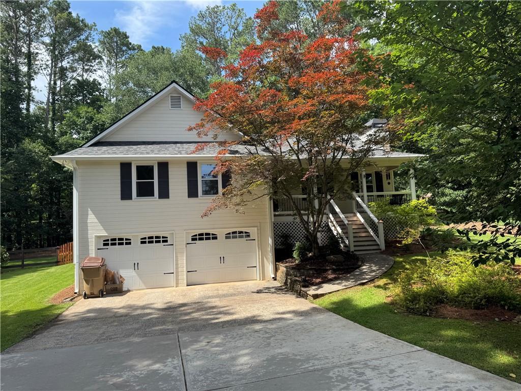 328 West Ln., Woodstock, GA 30188