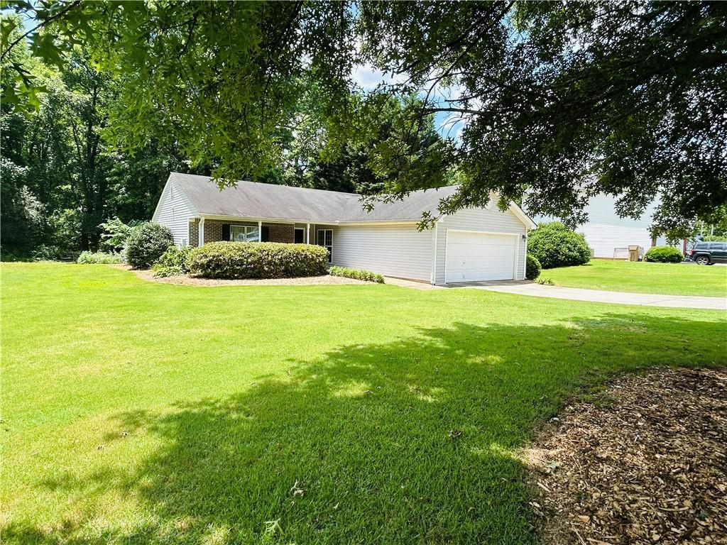 515 Pin Oak Dr., Bethlehem, GA 30620
