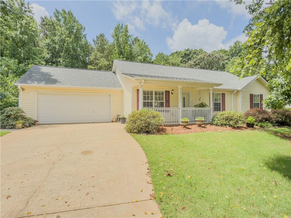 851 Jay Bird Ln., Winder, GA 30680