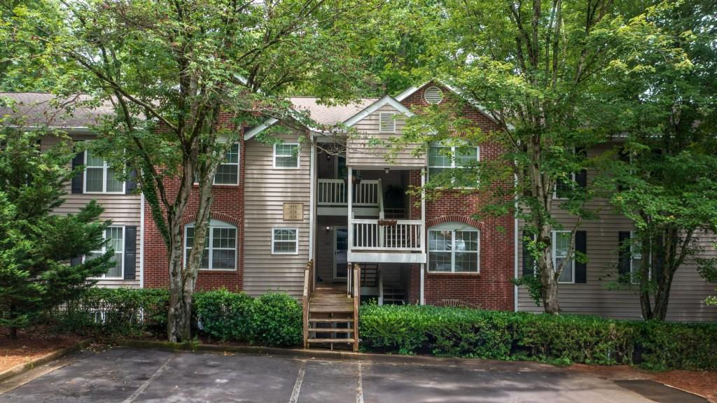 434 Teal Ct., Roswell, GA 30076