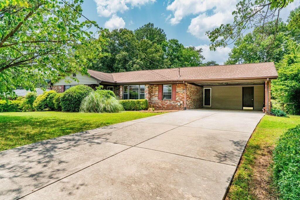 3854 Ridgewood Dr., Smyrna, GA 30080