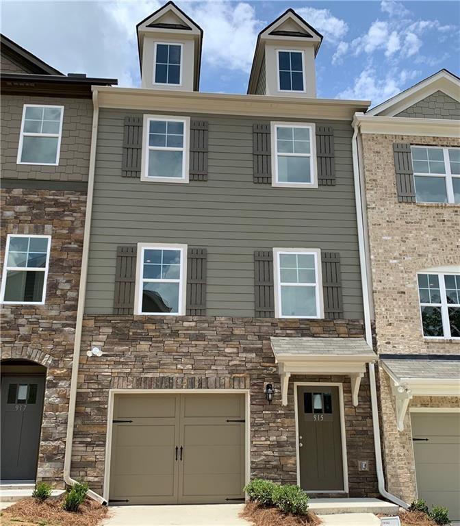 915 Society Cir., Atlanta, GA 30331