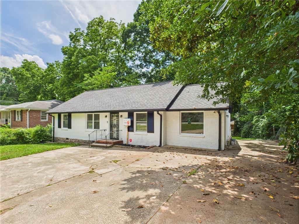 2203 Second Ave., Decatur, GA 30032
