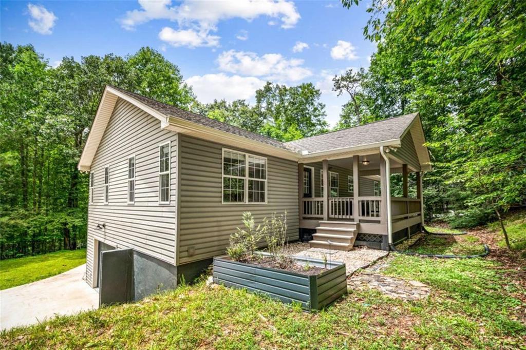 208 Summit St., Ellijay, GA 30540