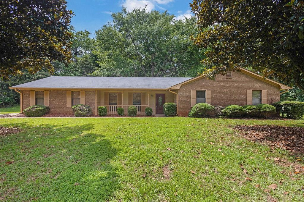 326 Acaro Ct., Ellenwood, GA 30294