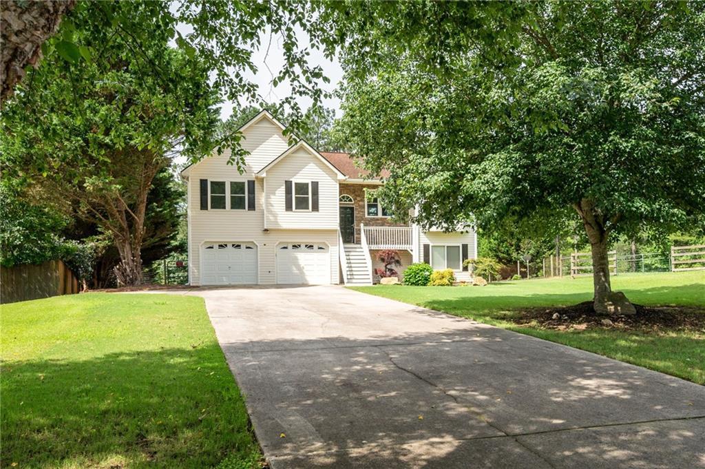 97 Caroline Ln., Dallas, GA 30132