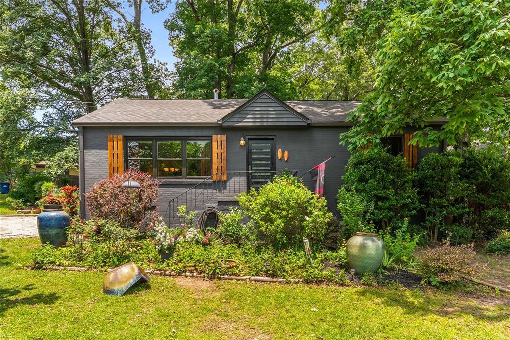 2468 Fallview Ter., Atlanta, GA 30344