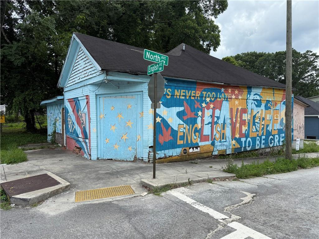 562 English Ave., Atlanta, GA 30318