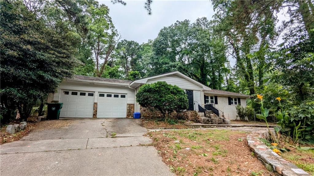 1127 Renee Dr., Decatur, GA 30035